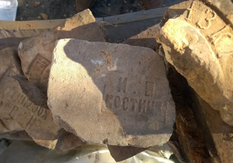 Во время реконструкции сквера Аксаковых в Самаре нашли фундамент губернаторского дома