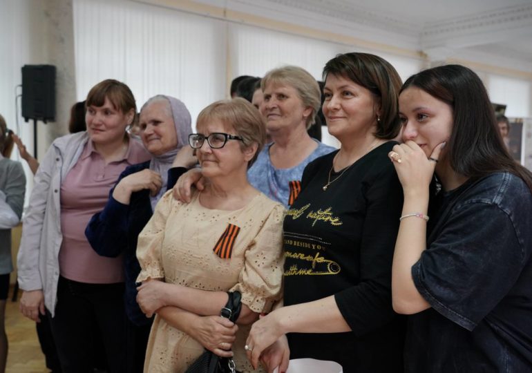 В Самарской области накануне Дня Победы прошел телемост для участников СВО и их семей