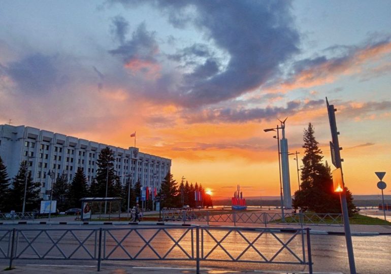 С заботой о земляках: губернатор Дмитрий Азаров в своем Послании озвучил итоги работы за пять лет