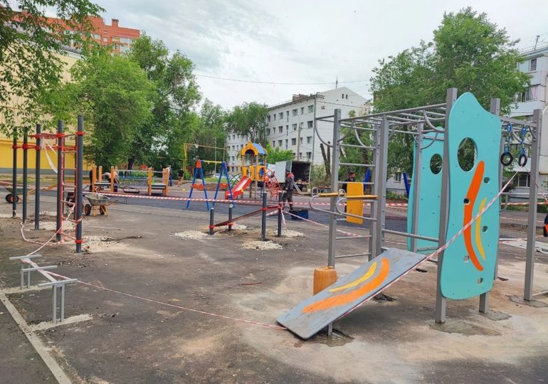 В Самаре благоустраивают дворовую территорию на Ново-Садовой