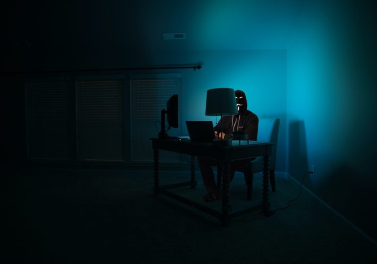 Самарский инженер стал жертвой мошенников при попытке заработать на инвестициях