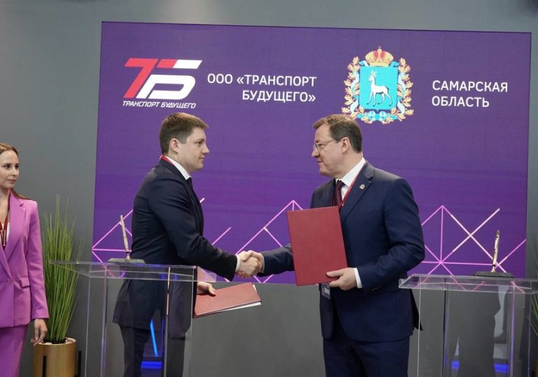 Дмитрий Азаров на ПМЭФ-2023 заявил о запуске производства беспилотников в Самарской области в декабре этого года