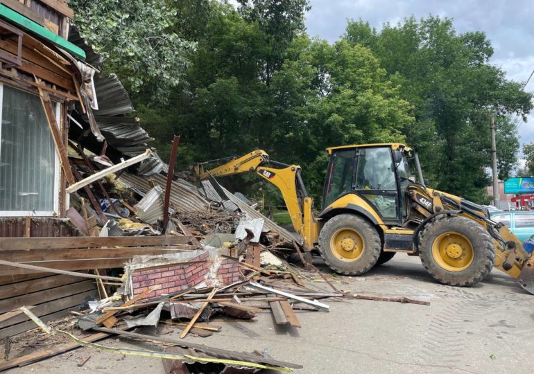 В Самаре продолжается демонтаж незаконных торговых объектов