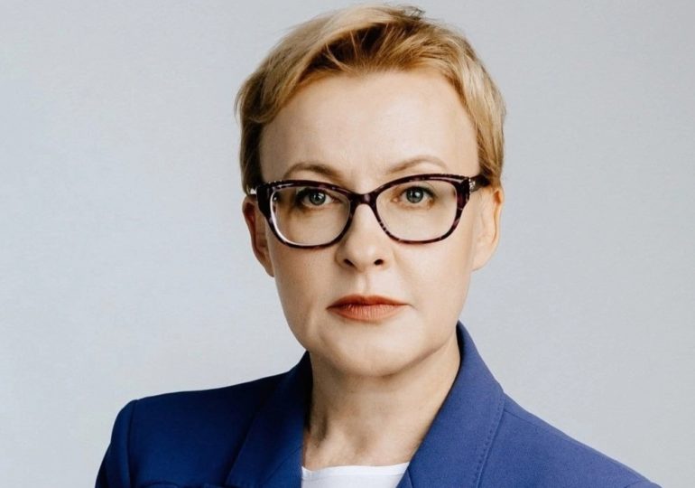 Глава Самары Елена Лапушкина поздравила самарцев с Днём медицинского работника