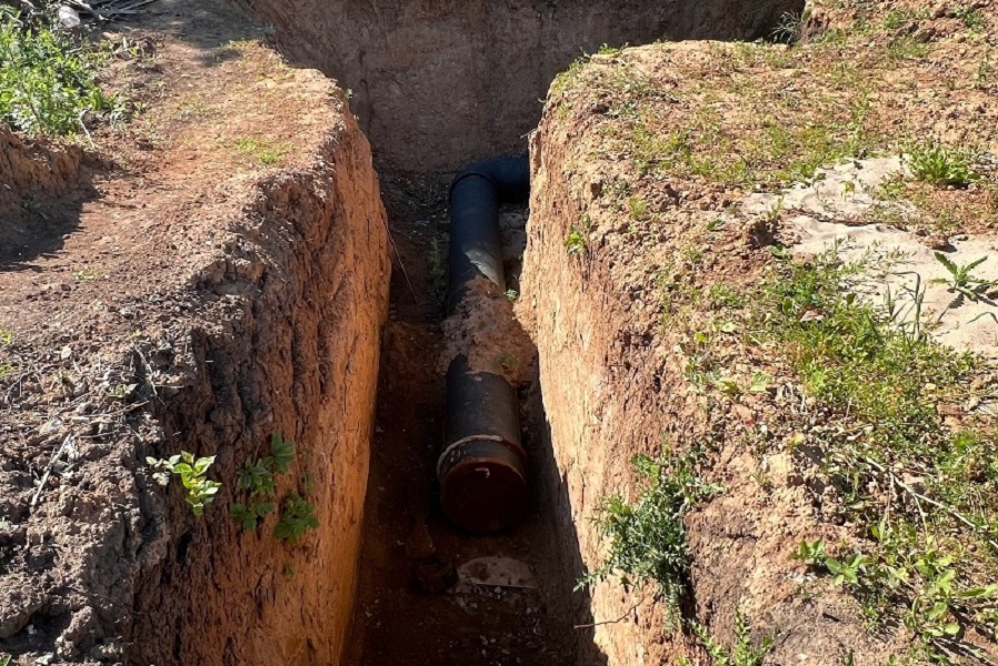 Водовод диаметром 600 мм. Авария на водоводе картинки. Канализационный коллектор волжского. Волжские водоводы. Трубопровод  в куйбышевском районе.