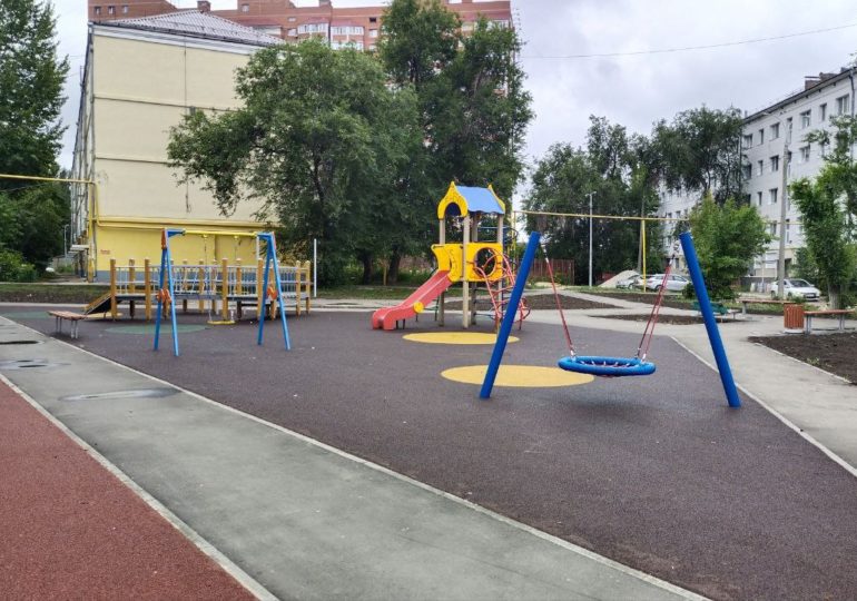 В Самаре продолжают благоустраивать двор на Ново-Садовой в рамках нацпроекта «Жилье и городская среда»