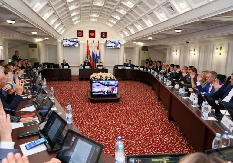 Список Почетных граждан Самары пополнили Константин Головкин и Алексей Солоницын