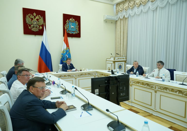 Дмитрий Азаров поручил устранить замечания на подъездах к школам Самарской области