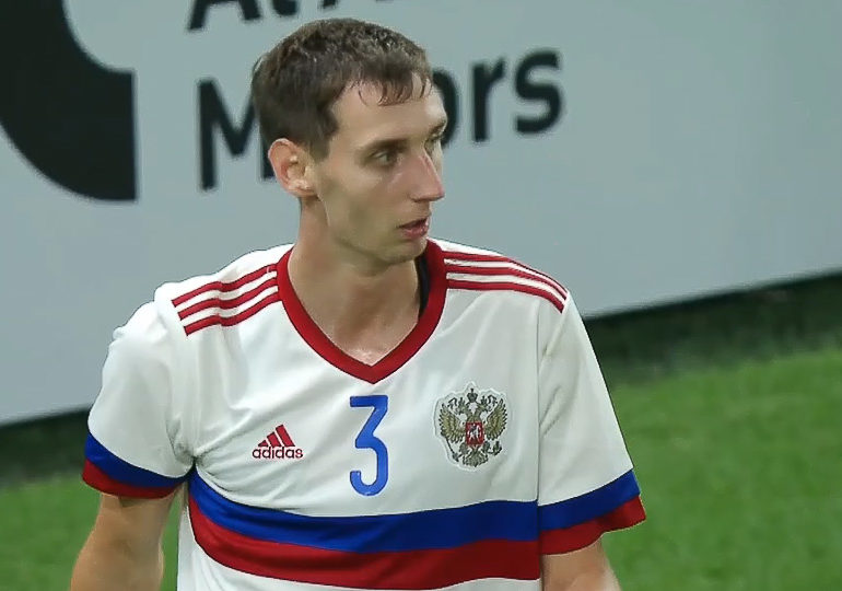 Капитан «Крыльев Советов» Александр Солдатенков забил гол в составе сборной России