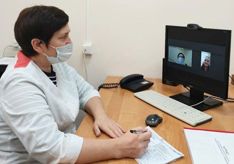 С начала года самарские врачи провели более 300 тысяч дистанционных консультаций с пациентами