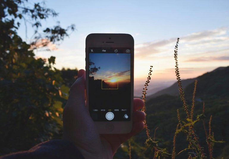 Три крупных мобильных оператора заявили об отмене платы за раздачу интернет-трафика