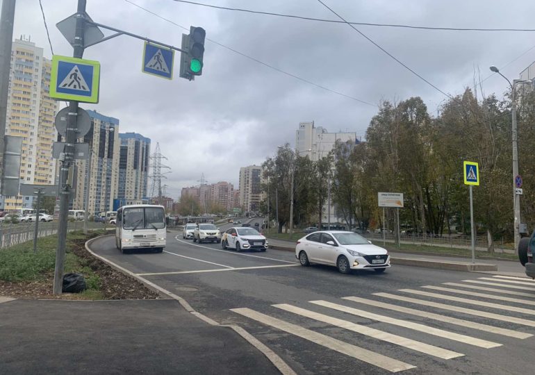 В Самаре на улице Солнечной появилась дополнительная полоса для поворота в сторону Пятой просеки