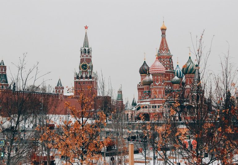 Владимир Путин одобрил возобновление спортивных парадов на Красной площади