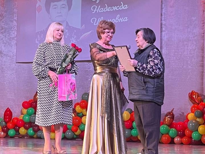 В самарском доме культуры «Заря» отметили День пожилого человека