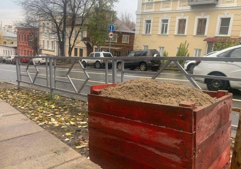 Перед зимним периодом актуальные работы по подготовке спецтехники и площадок для приема снега обсудили в профильном департаменте