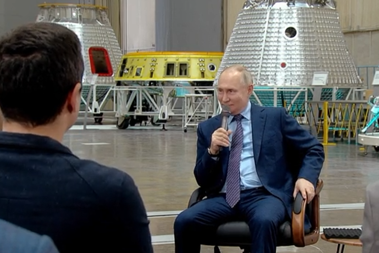 Владимир Путин поддержал идею самарского студента о привлечении в космическую отрасль России выпускников-иностранцев