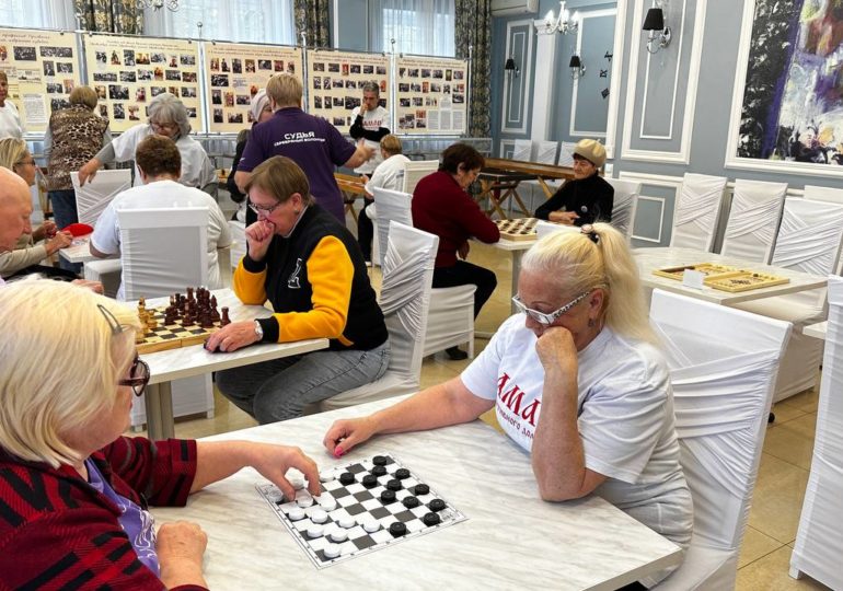 В самарском Дворце ветеранов открылся клуб настольных игр