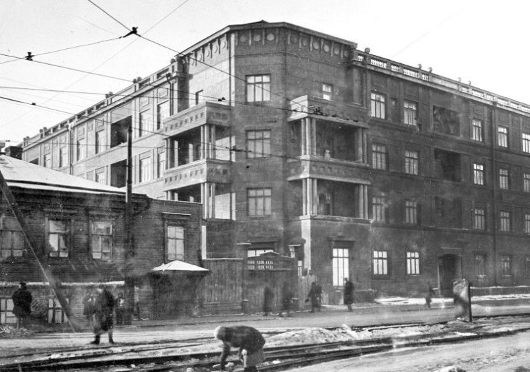 В Самаре отремонтируют жилой дом управления железной дороги на улице Красноармейской, который является частью парадных «ворот» города