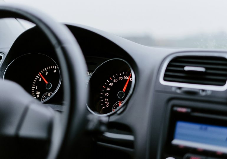 Помогаем нашим