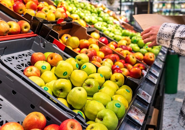 Доля отечественных продуктов в российских магазинах достигла 90%