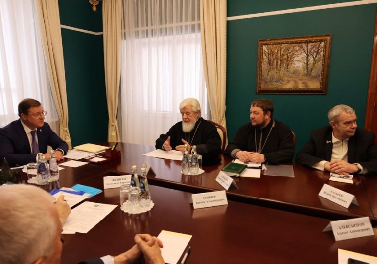 Губернатор Дмитрий Азаров поддержал инициативу создания совета по укреплению духовно-нравственных ценностей в Самаре