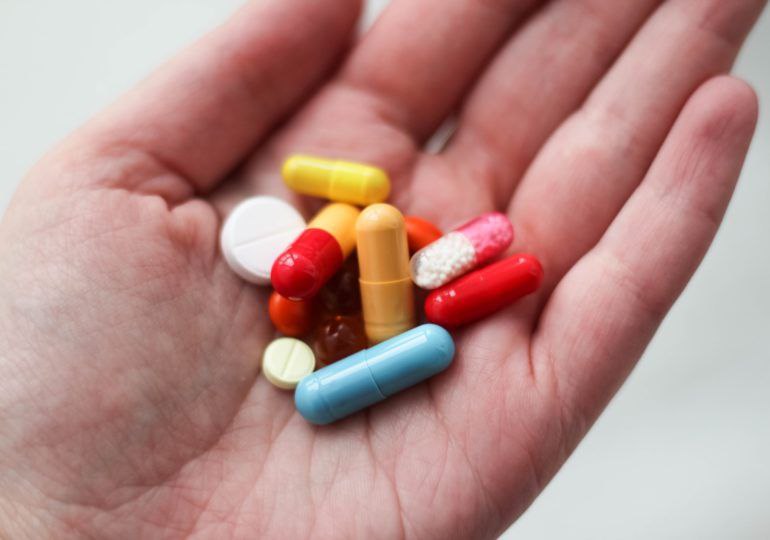 Цены на некоторые противовирусные лекарства в России не изменятся до 2025 года