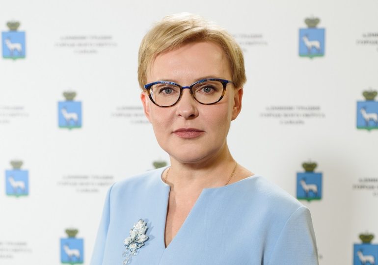 Глава Самары Елена Лапушкина поздравила энергетиков с профессиональным праздником
