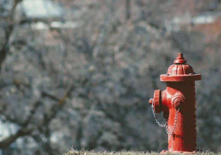 В Промышленном районе Самары заменят вышедший из строя пожарный гидрант