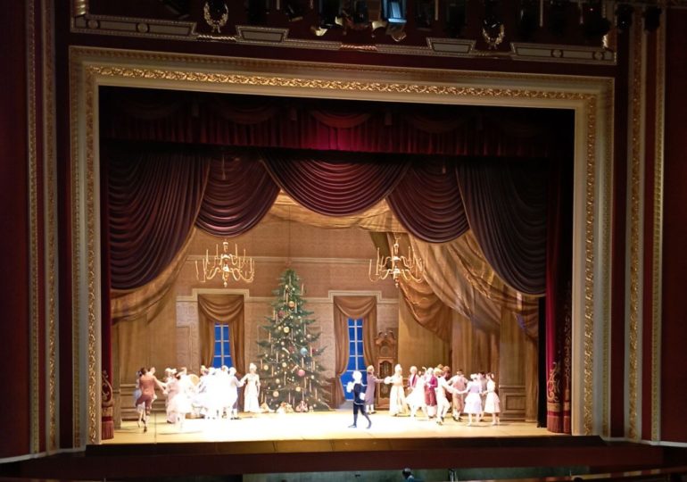 В Самаре для детей бойцов СВО провели городскую елку