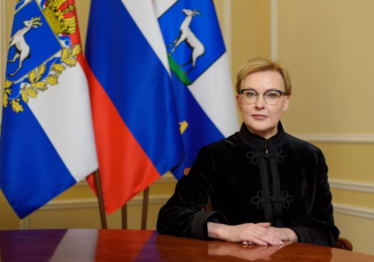 Глава Самары Елена Лапушкина поздравила сотрудников и ветеранов МЧС с Днем спасателя