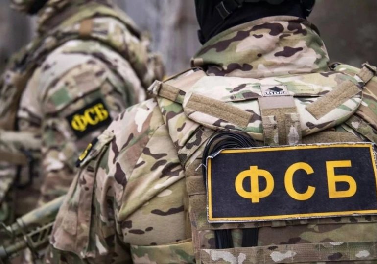 В День работника органов безопасности России губернатор Дмитрий Азаров поздравил сотрудников ведомства