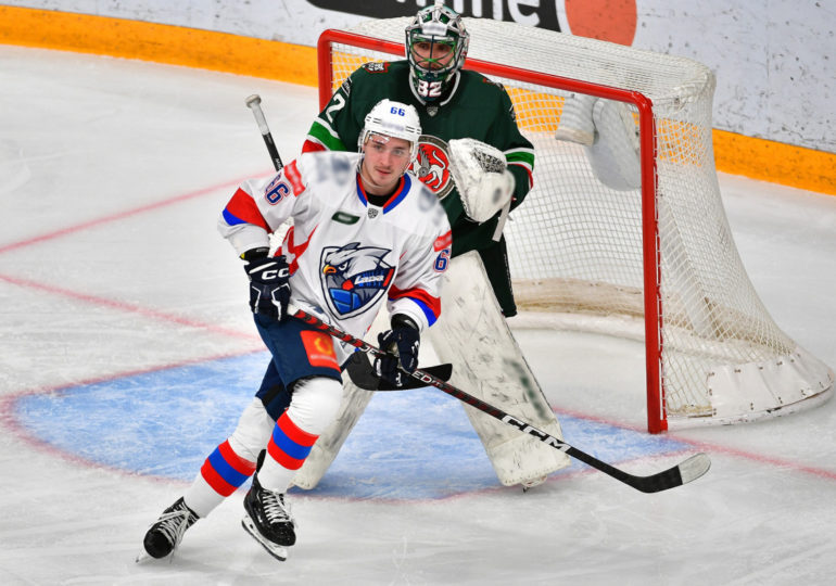 Тольяттинская «Лада» потерпела крупное поражение на выезде от казанского «Ак Барса» в матче КХЛ