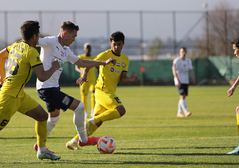 «Крылья Советов» сыграли вничью с «Сурханом» в контрольном матче