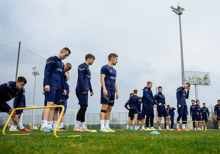 На третьем сборе «Крылья Советов» сыграют с «Динамо»