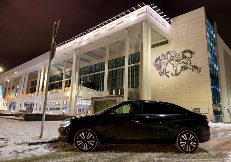 Самарский губернатор пересел на LADA Aura