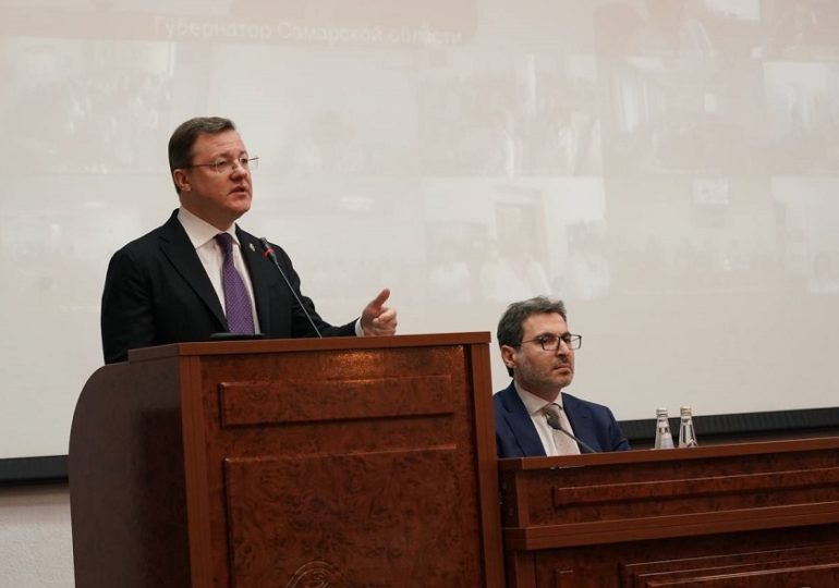 В Самаре прошел совет главных врачей больниц и поликлиник