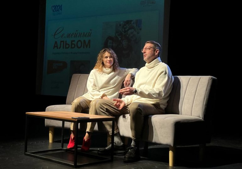 В самарском драмтеатре прошла творческая встреча с Надеждой Поповой и Федором Степаненко