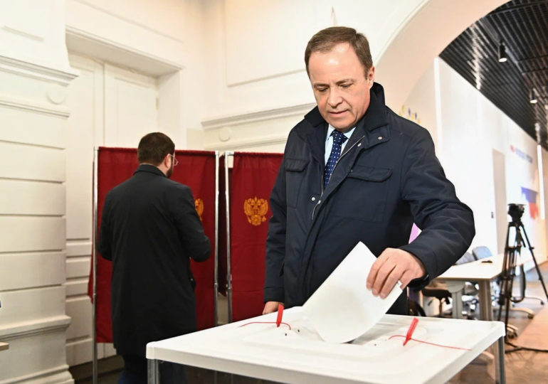 Полпред президента в ПФО Игорь Комаров проголосовал на выборах