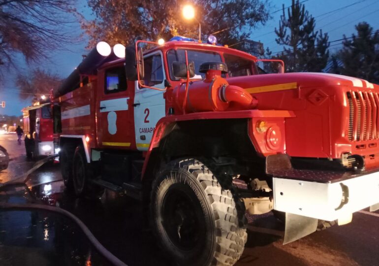 В Самаре произошло возгорание в заброшенном кинотеатре «Юность»