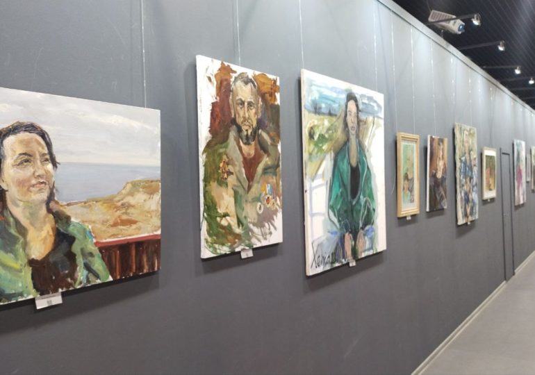 В Самаре открылась выставка работ крымских художников «Родина. Семья»
