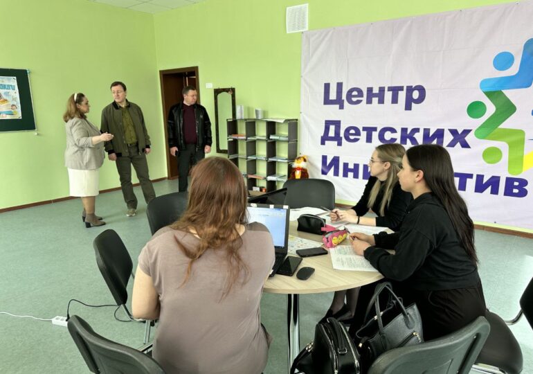 Самарская область продолжает помогать в восстановлении мирной жизни в городе-побратиме Снежное