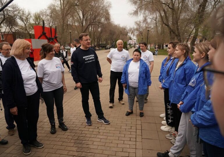 Дмитрий Азаров поблагодарил самарцев за активное участие в субботниках