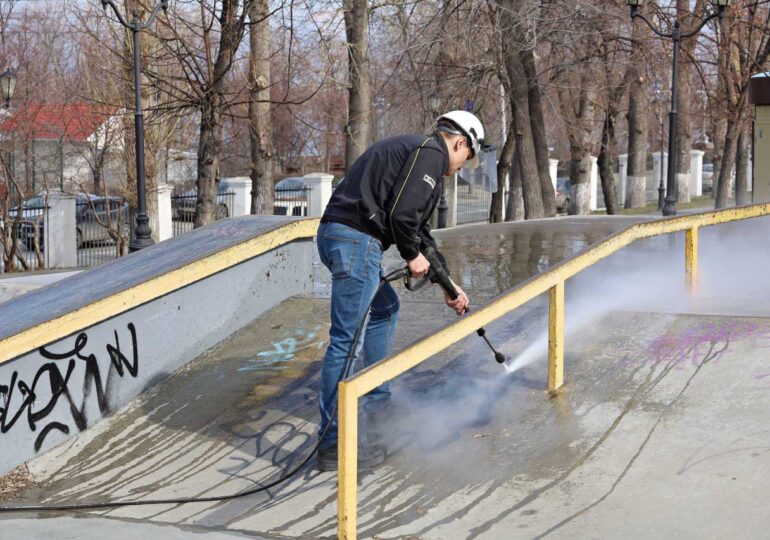 В Самаре продолжаются работы в рамках месячника по благоустройству