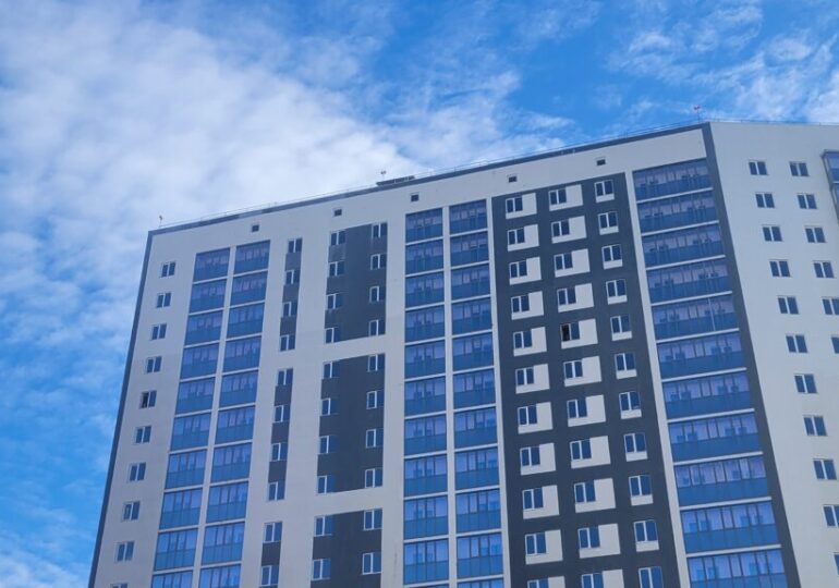 В России планируют поднять ставку по семейной ипотеке до 12%