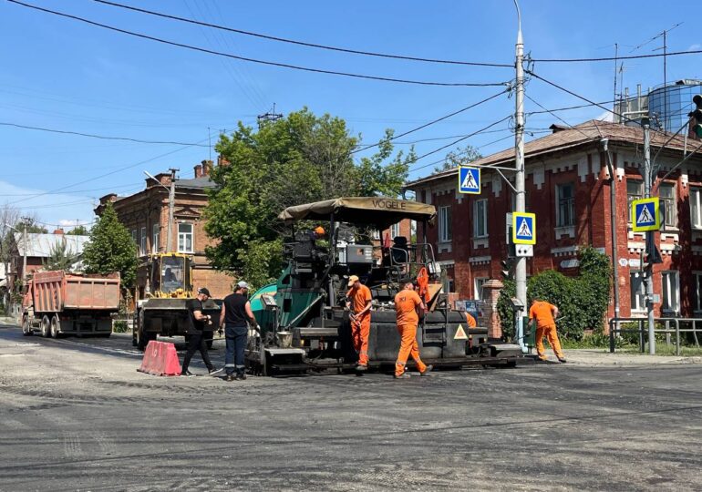 В Самаре начались работы по укладке нового покрытия на последнем участке улицы Садовой