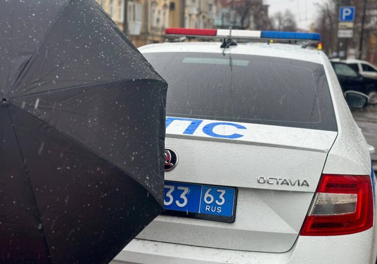 В Самарской области водителей предупредили об осложнении дорожной обстановки из-за дождя и снега