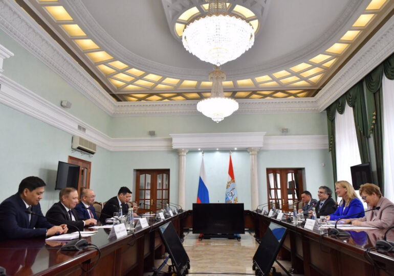 Наталья Катина провела встречу с послом Республики Казахстан в России Дауреном Абаевым