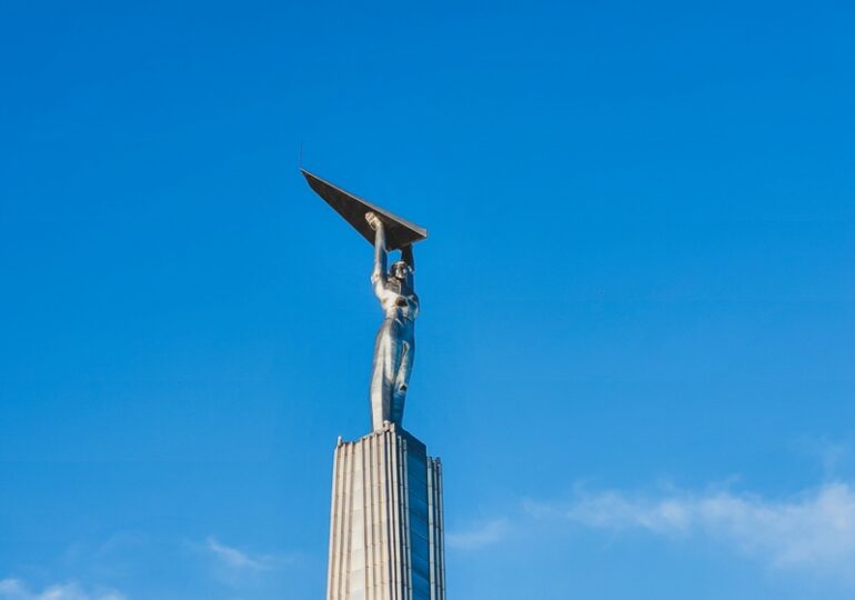 Вячеслав Федорищев представил в Избирательную комиссию документы кандидата на должность губернатора Самарской области