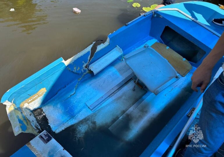 На реке Самара столкнулись катер и лодка