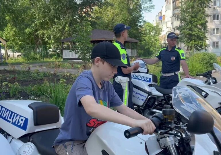 В Самаре сотрудники МВД пообщались с воспитанниками центра «Ровесник»